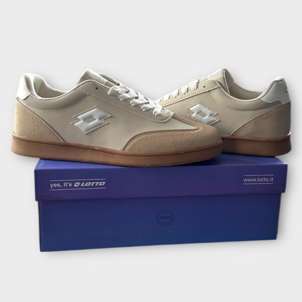 Baskets taupes Lotto