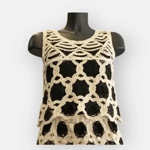 débardeur crocheté noir