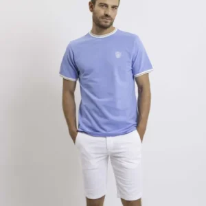t-shirt bleu ciel à bords contrastés