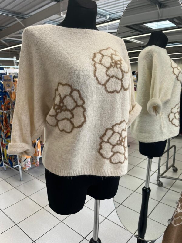 Pull leger motif