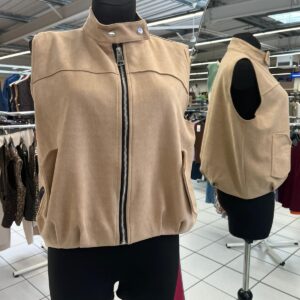 Veste daim sans manche