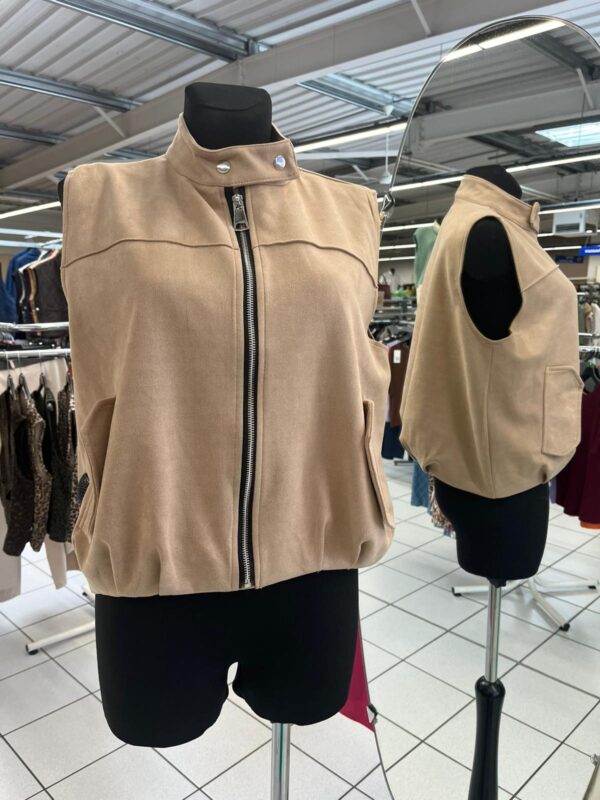 Veste daim sans manche