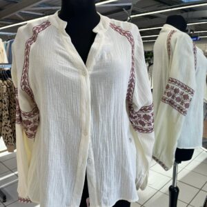 Chemise Blanche avec Broderie Rouge